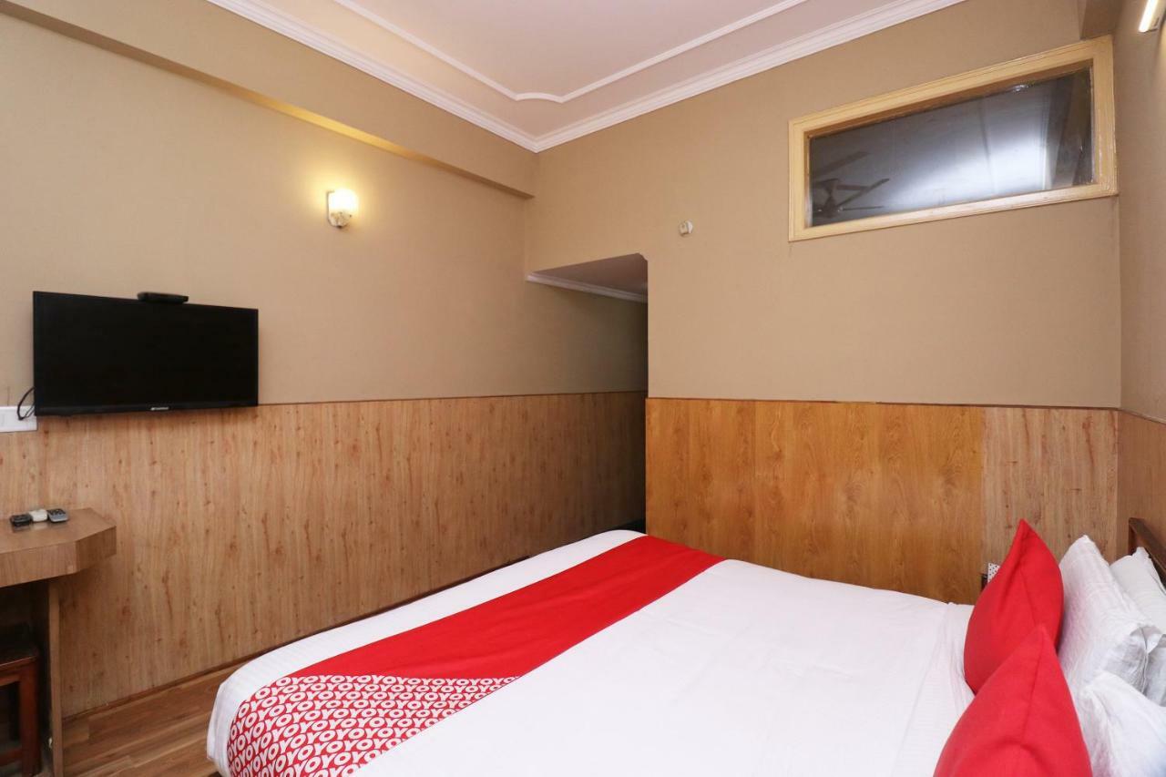 Oyo 22075 Hotel Bali Palace Катра Экстерьер фото